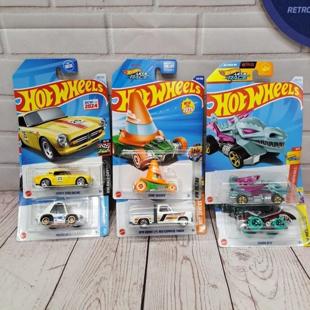 Hot Wheels Mixed Die Cast Lot Of 6, Mazda, Honda,‎ Cone, Dodge, Dinosaurs Sealed